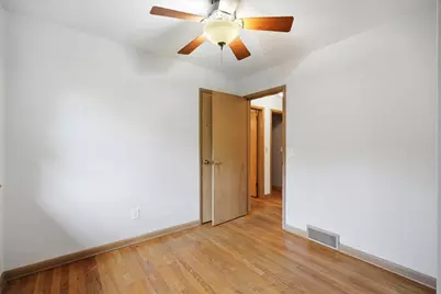 6105 Queens Way, Monona, WI 53716 - Photo 21