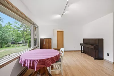 6105 Queens Way, Monona, WI 53716 - Photo 15