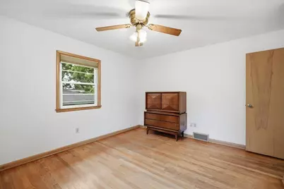 6105 Queens Way, Monona, WI 53716 - Photo 25