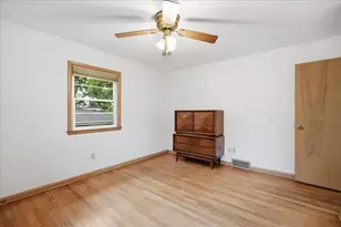6105 Queens Way, Monona, WI 53716 - Photo 25