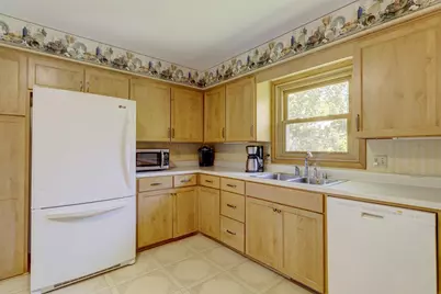 4705 Agate Lane, Madison, WI 53714 - Photo 9