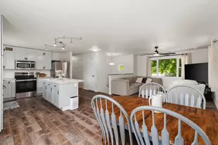 401 Linda Rd, Mount Horeb, WI 53572 - Photo 7