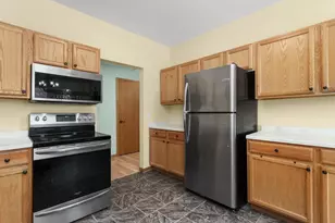 8317 Mansion Hill Ave, Madison, WI 53719 - Photo 15