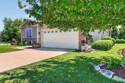 1502 N Tamarack Street #18, Delavan, WI 53515 - Photo 5