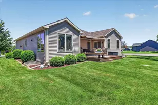 1502 N Tamarack Street, Delavan, WI 53115 - Photo 33