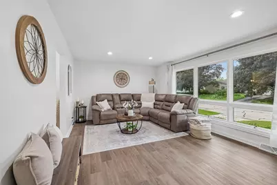 809 West Street, Stoughton, WI 53589 - Photo 7