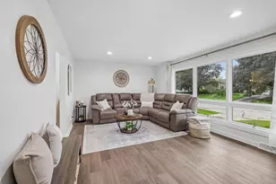809 West St, Stoughton, WI 53589 - Photo 7