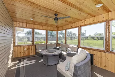 306 E Highland Avenue, Fort Atkinson, WI 53538 - Photo 9