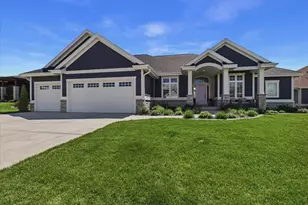 2012 Paris Ln, Cottage Grove, WI 53527 - Photo 3