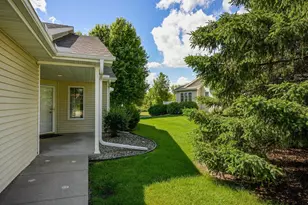 669 Springbrook Cir, DeForest, WI 53532 - Photo 47