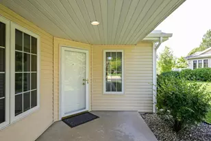 669 Springbrook Cir, DeForest, WI 53532 - Photo 5
