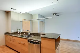 309 W Washington Ave, Madison, WI 53703 - Photo 17