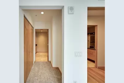 309 W Washington Avenue #905, Madison, WI 53703 - Photo 29