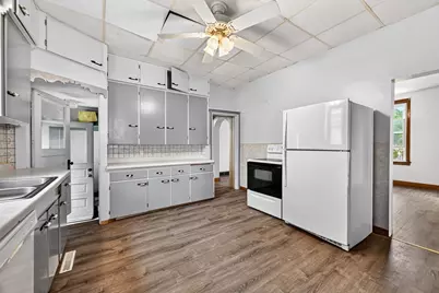 901-903 2nd Street, New Glarus, WI 53574 - Photo 17