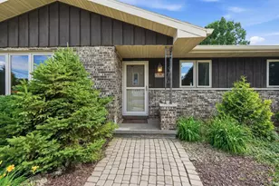 7003 Park Cir, Middleton, WI 53562 - Photo 3