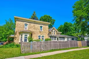 231 4th St, Baraboo, WI 53913 - Photo 7
