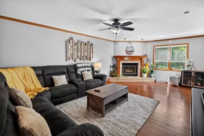 181 N Lexington Parkway, DeForest, WI 53532 - Photo 9