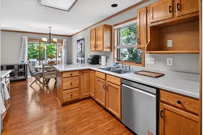 181 N Lexington Parkway, DeForest, WI 53532 - Photo 13