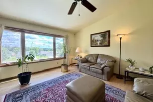 703 Meadowview Ln, Lodi, WI 53555 - Photo 5