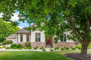 1015 Thomas St, Ripon, WI 54971 - Photo 3