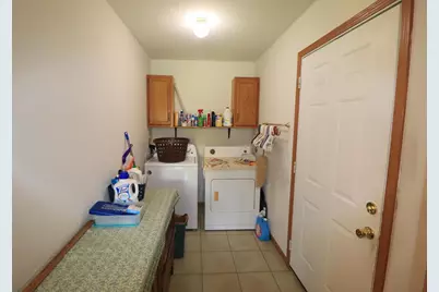 2209 S Ellis Road, Janesville, WI 53548 - Photo 15