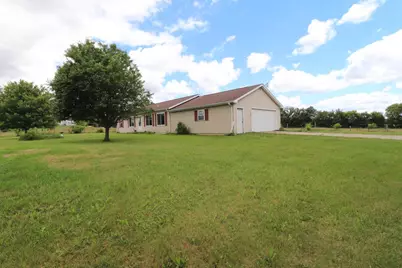 2209 S Ellis Road, Janesville, WI 53548 - Photo 21