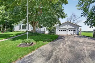 1270 Hillside Rd, Edgerton, WI 53534 - Photo 3