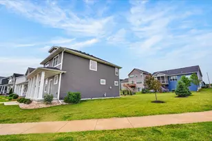 533 Redan Dr, Madison, WI 53593 - Photo 5