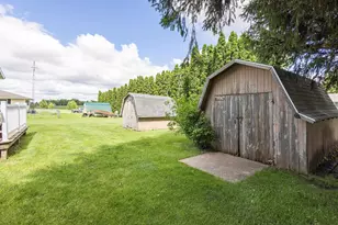 415 W Benton St, Cuba City,  53807 - Photo 25