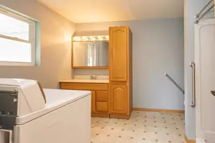 415 W Benton St, Cuba City,  53807 - Photo 13