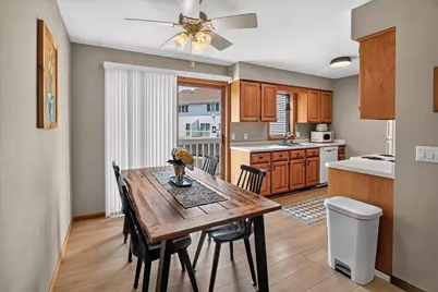 3212 Dorchester Way, Madison, WI 53719 - Photo 5