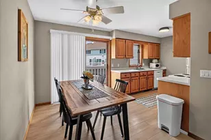 3212 Dorchester Way, Madison, WI 53719 - Photo 5