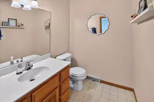 3212 Dorchester Way, Madison, WI 53719 - Photo 9
