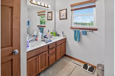 5150 Crescent Oaks Drive, Madison, WI 53704 - Photo 27