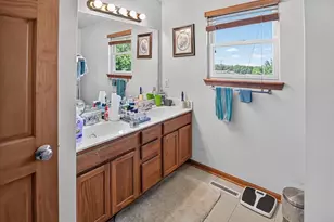 5150 Crescent Oaks Dr, Madison, WI 53704 - Photo 27