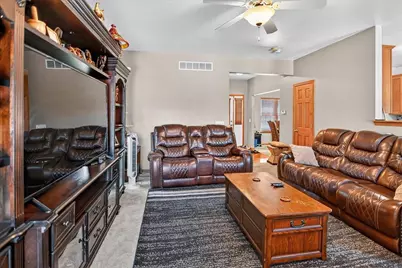 5150 Crescent Oaks Drive, Madison, WI 53704 - Photo 9