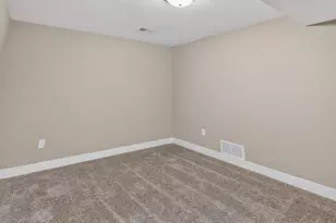 2226 N Britt Rd, Janesville, WI 53548 - Photo 41