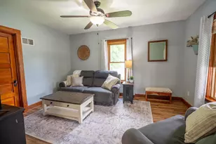 621 Dallas St, Sauk City, WI 53583 - Photo 9