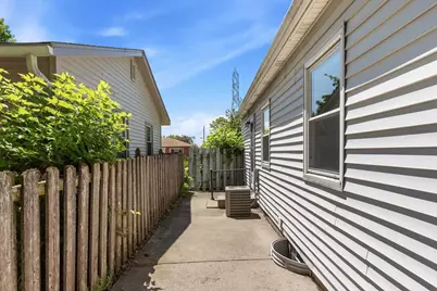 2102 S 99th Street, West Allis, WI 53227 - Photo 21
