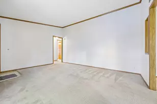4823 Schoen Rd, Racine, WI 53182 - Photo 7