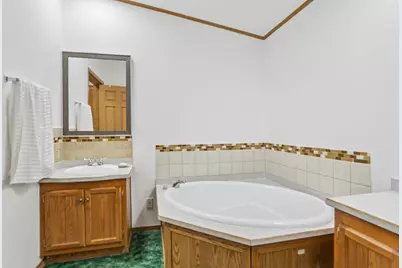 526 Freedom Lane, Wisconsin Dells, WI 53965 - Photo 9