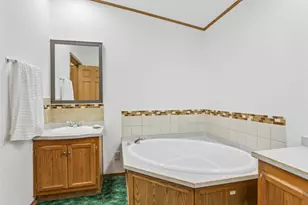 526 Freedom Ln, Wisconsin Dells, WI 53965 - Photo 9