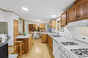 526 Freedom Ln, Wisconsin Dells, WI 53965 - Photo 3