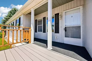 504 Harbor Heights Dr, Racine, WI 53185 - Photo 5