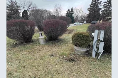 .34 Ervins Place, Sussex, WI 53089 - Photo 7