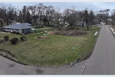 .34 Ervins Place, Sussex, WI 53089 - Photo 13