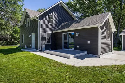 570 Academy Drive, Edgerton, WI 53534 - Photo 3