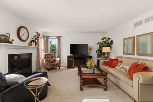 185 Moorland Pl, Sun Prairie, WI 53590 - Photo 17