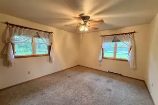 3926 N Harmony Town Hall Rd, Janesville, WI 53546 - Photo 15