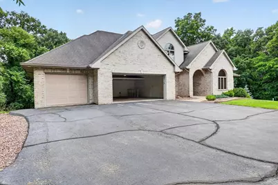 5035 N Northwood Trace, Janesville, WI 53545 - Photo 9